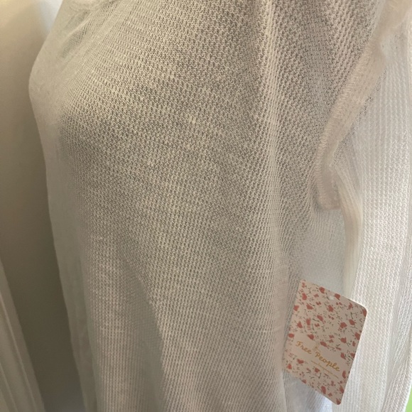NWT Free People Lightweight thermal fabric Hi-Lo layering piece cute & romantic! - Picture 7 of 7